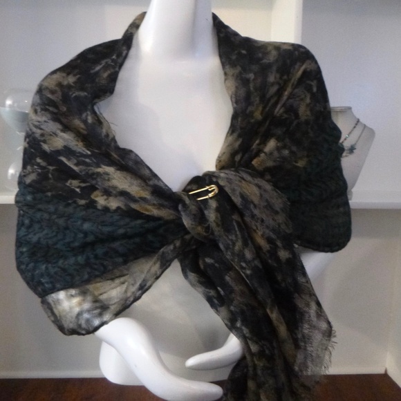 GAP LONG SHEER SILKY WOOL SCARF w/BONUS GIFT - Picture 2 of 15